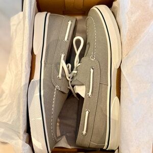 Sperry (Halyard 2-Eye) Light Gray Canvas Boat Shoes
